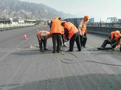 木垒道路桥梁病害治理